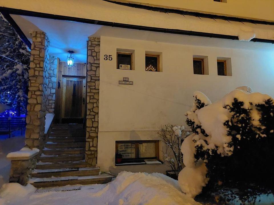 Dom Pod Skocznia Lägenhet Zakopane Exteriör bild